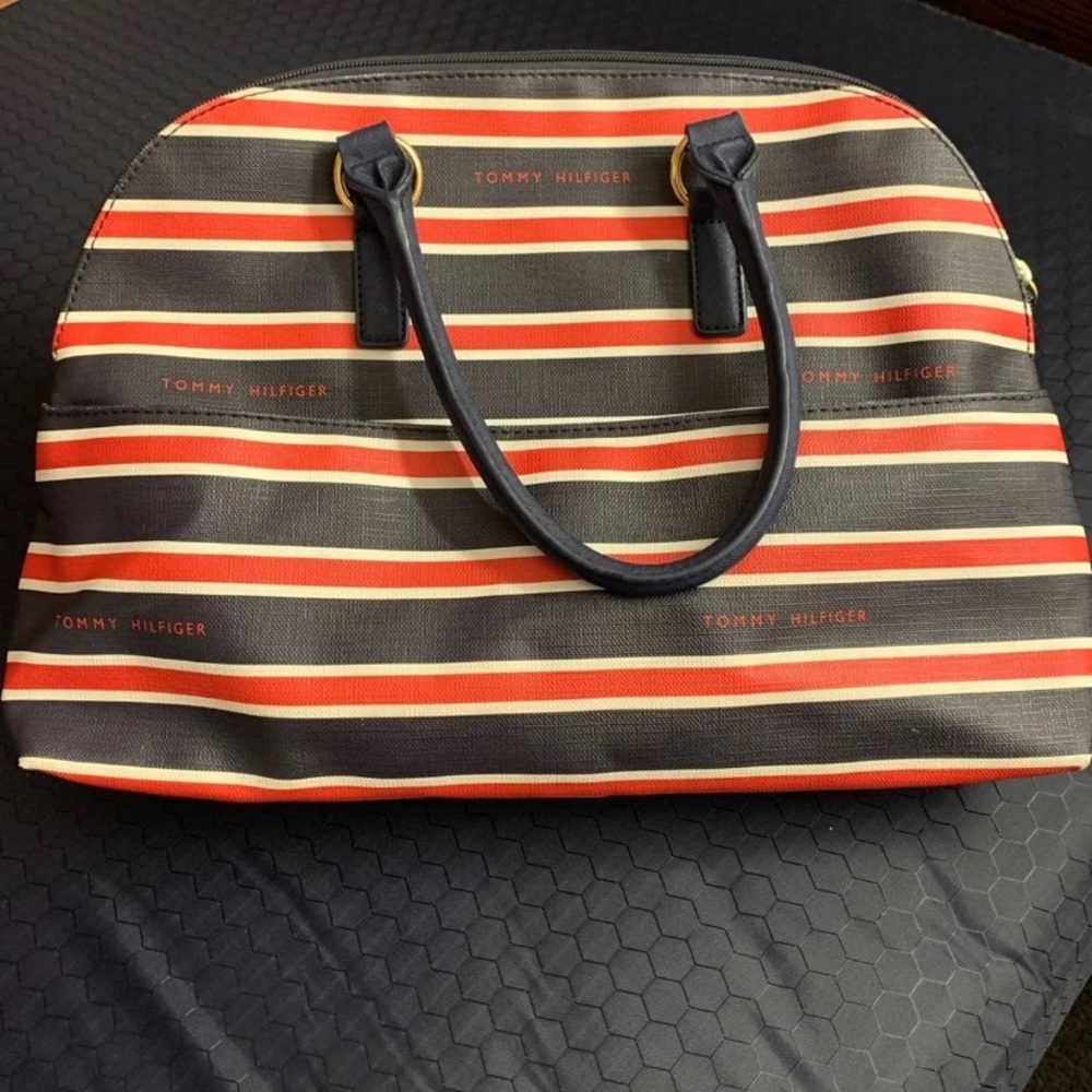 Tommy Hilfiger purse